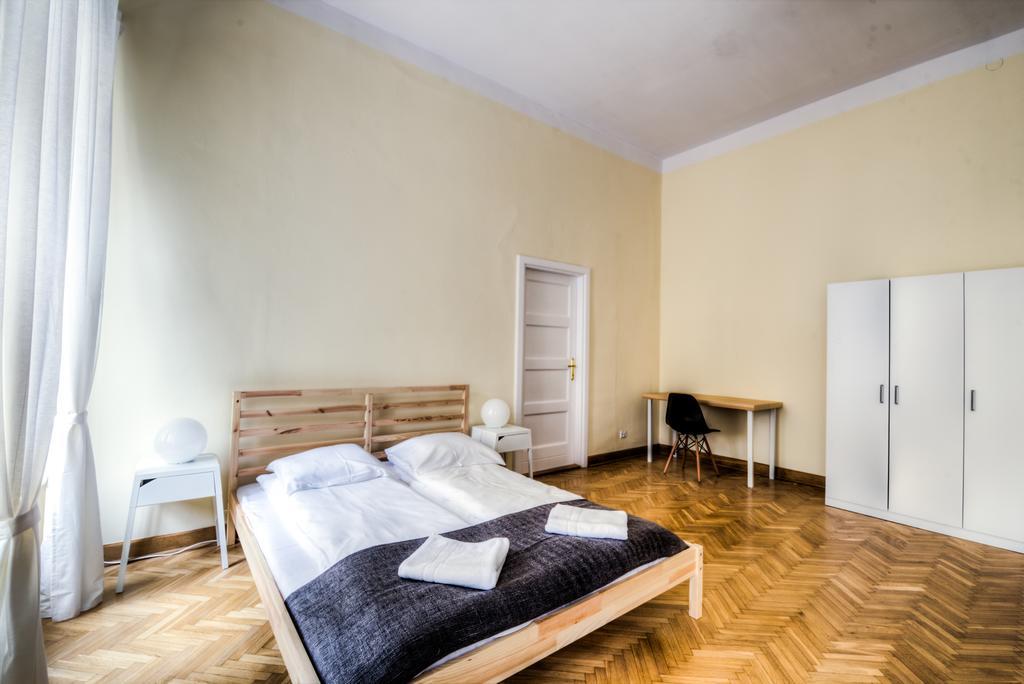 Michalowskiego 11 Краков Экстерьер фото